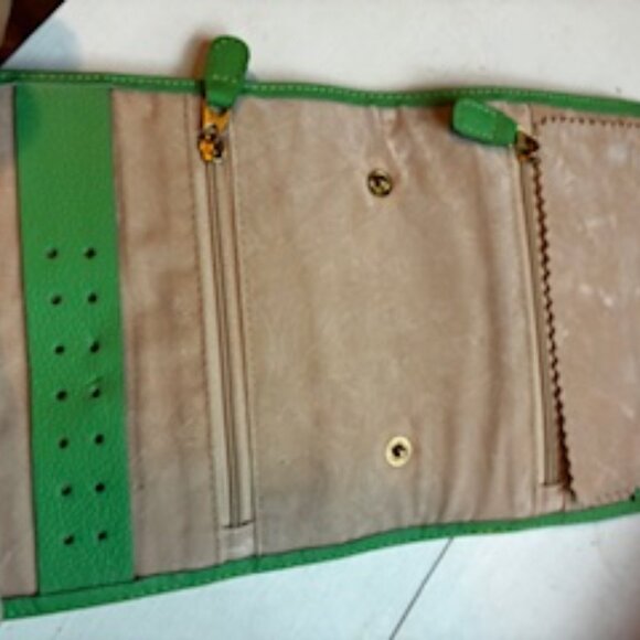 Green leather Travel Jewlery organizer, Velvet lining, Tie closure - Picture 2 of 6